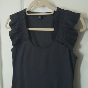 Banana Republic Ruffle Sleeves